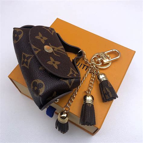 portachiave uomo louis vuitton|louis vuitton handbag charms.